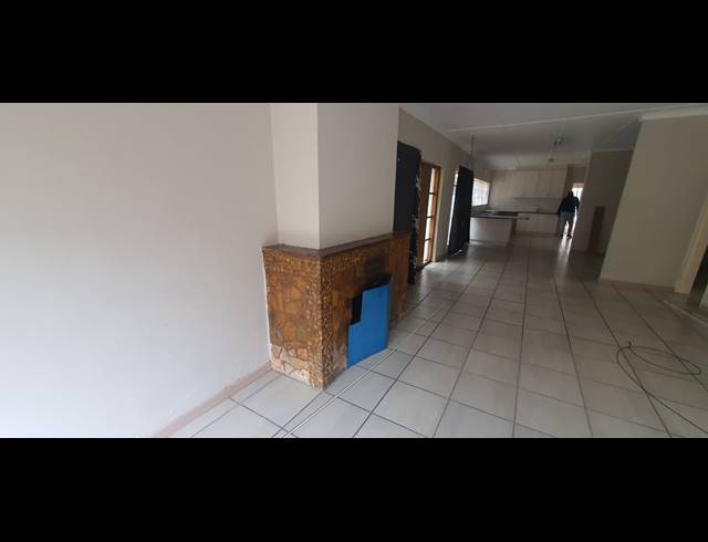 3 BEDROOM HOUSE TO LET IN ARCON PARK